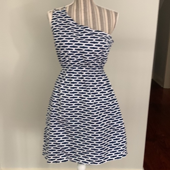 Ellen & Ollie Size 10 One Shoulder Dress - Picture 7 of 10